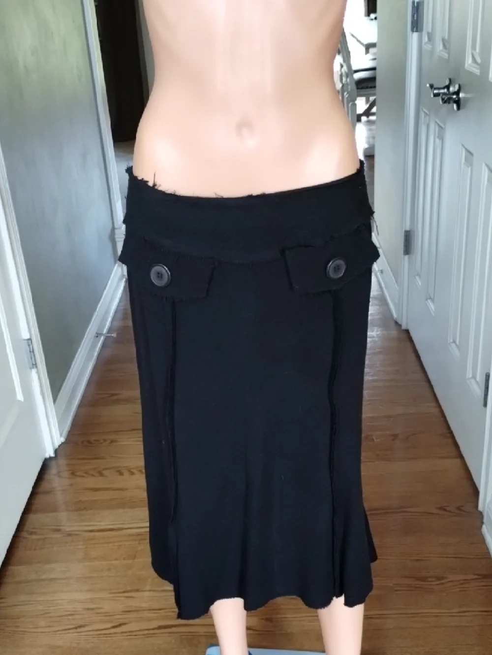 Black Women's Button-Accent Midi Skirt - Picture 1 of 8